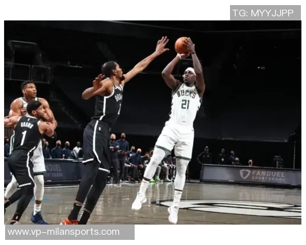 费尔斯上半场表现抢眼7号秀9投4中三分2中2贡献12分6板6助